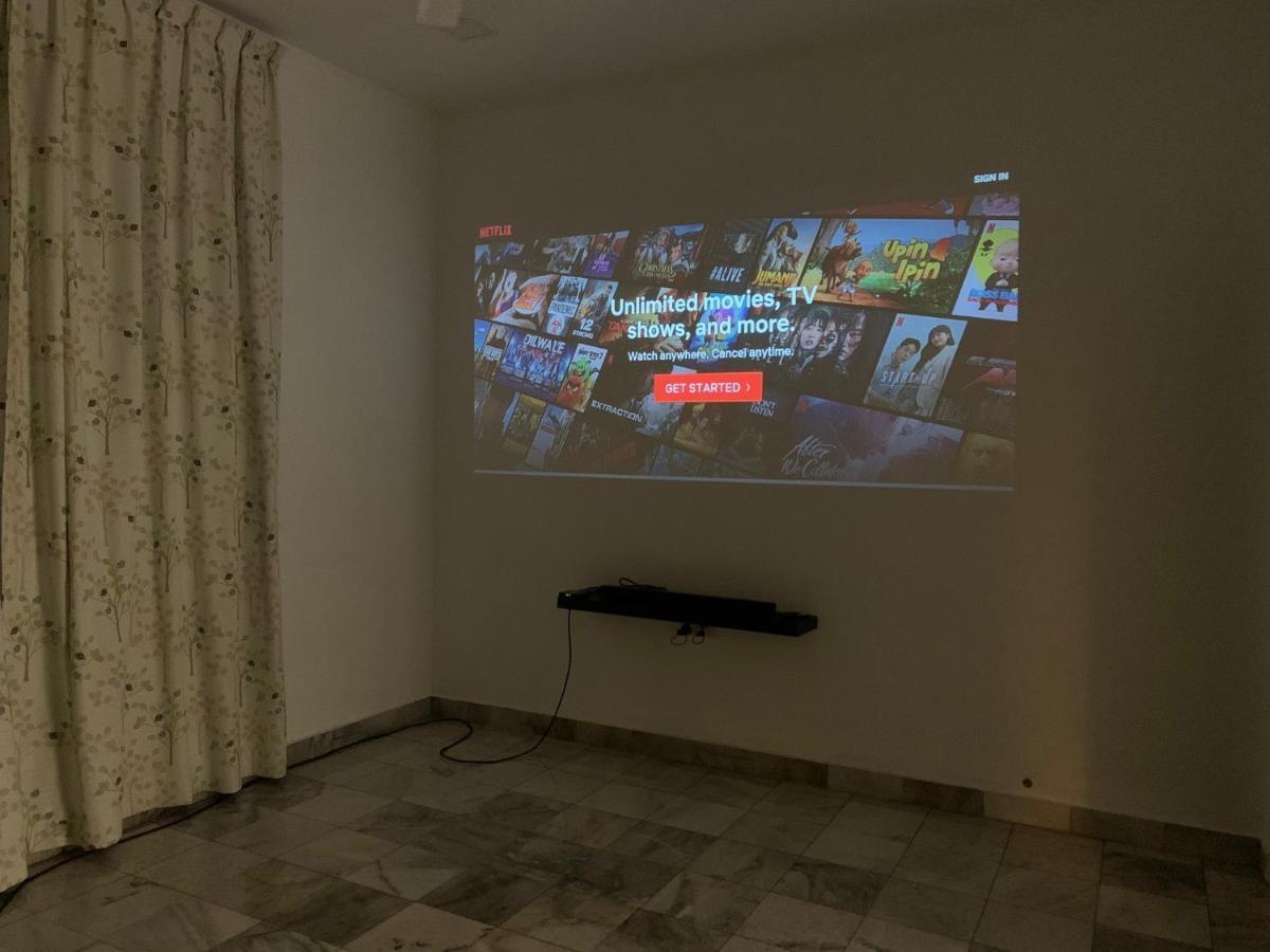 Jb Luxury Bungalow By Nest 10 Pax Holiday home
